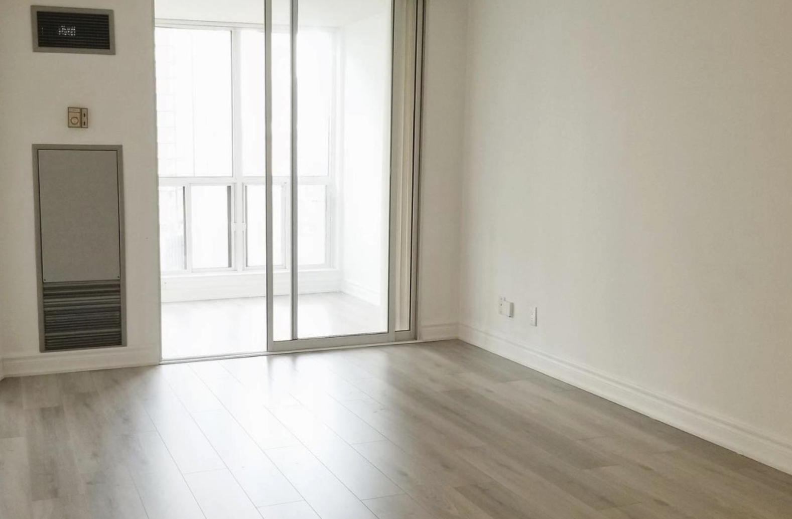 전기세·수도·난방·에어컨 완전 올포함! 영앤베이 665sqft 1+1 사진 3