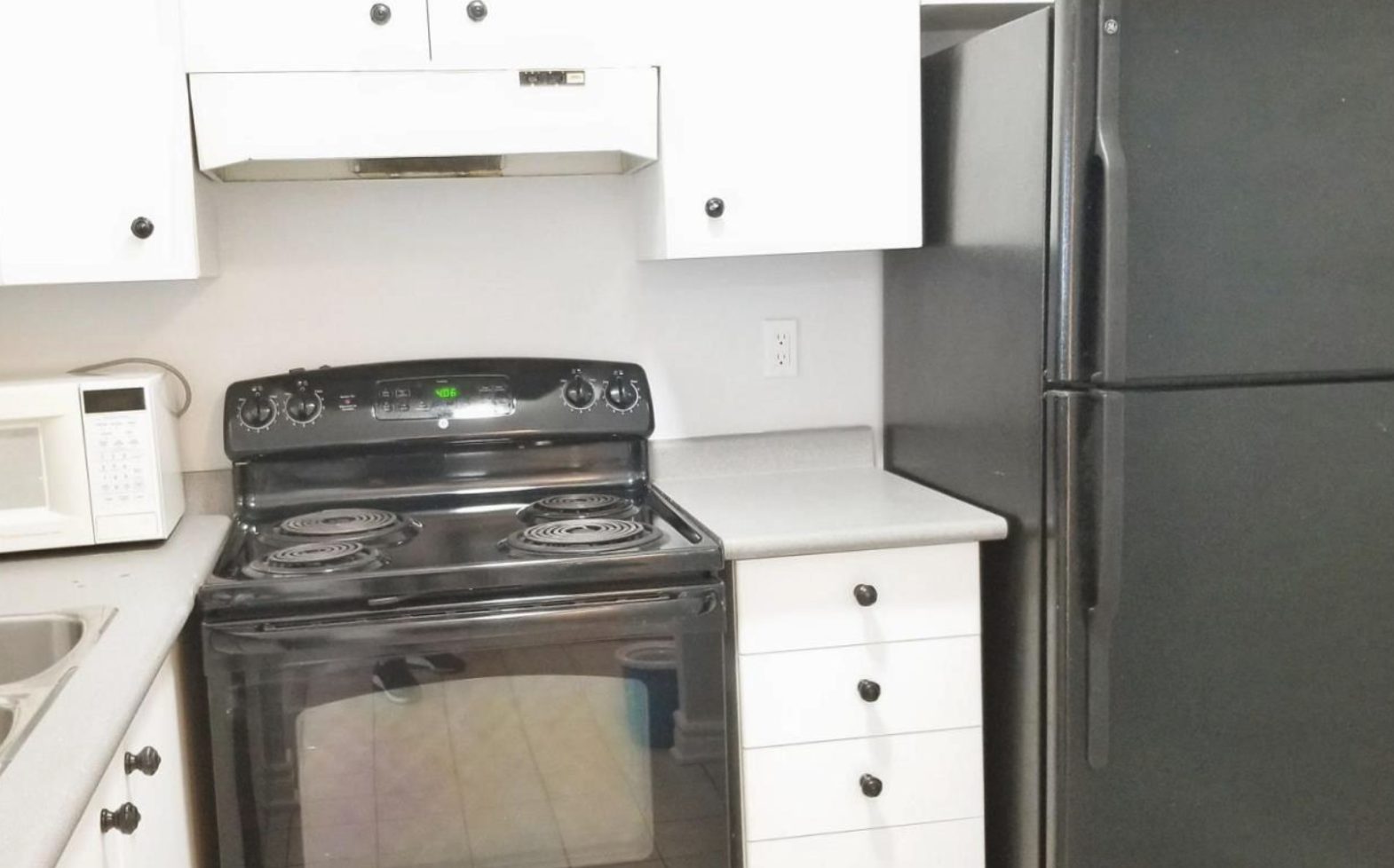 전기세·수도·난방·에어컨 완전 올포함! 영앤베이 665sqft 1+1 사진 4