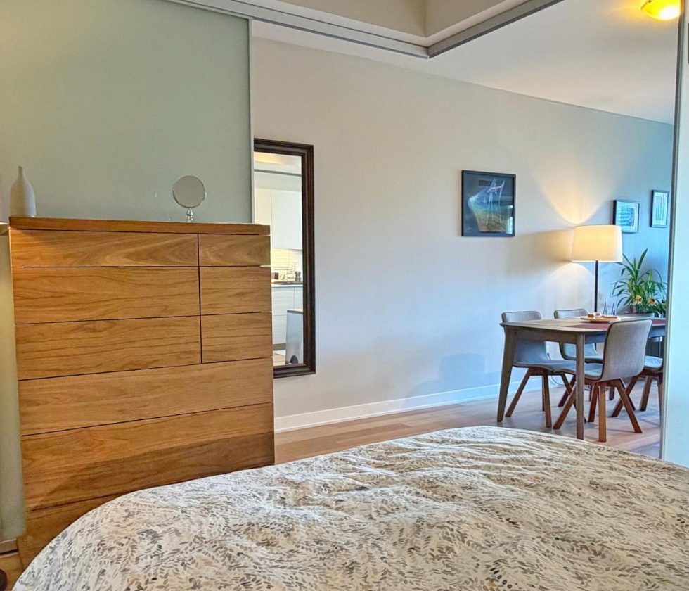 인터넷·수도세 무료! 가구 풀옵션 완비, 23층 동향 754sqft 2베드룸 사진 5